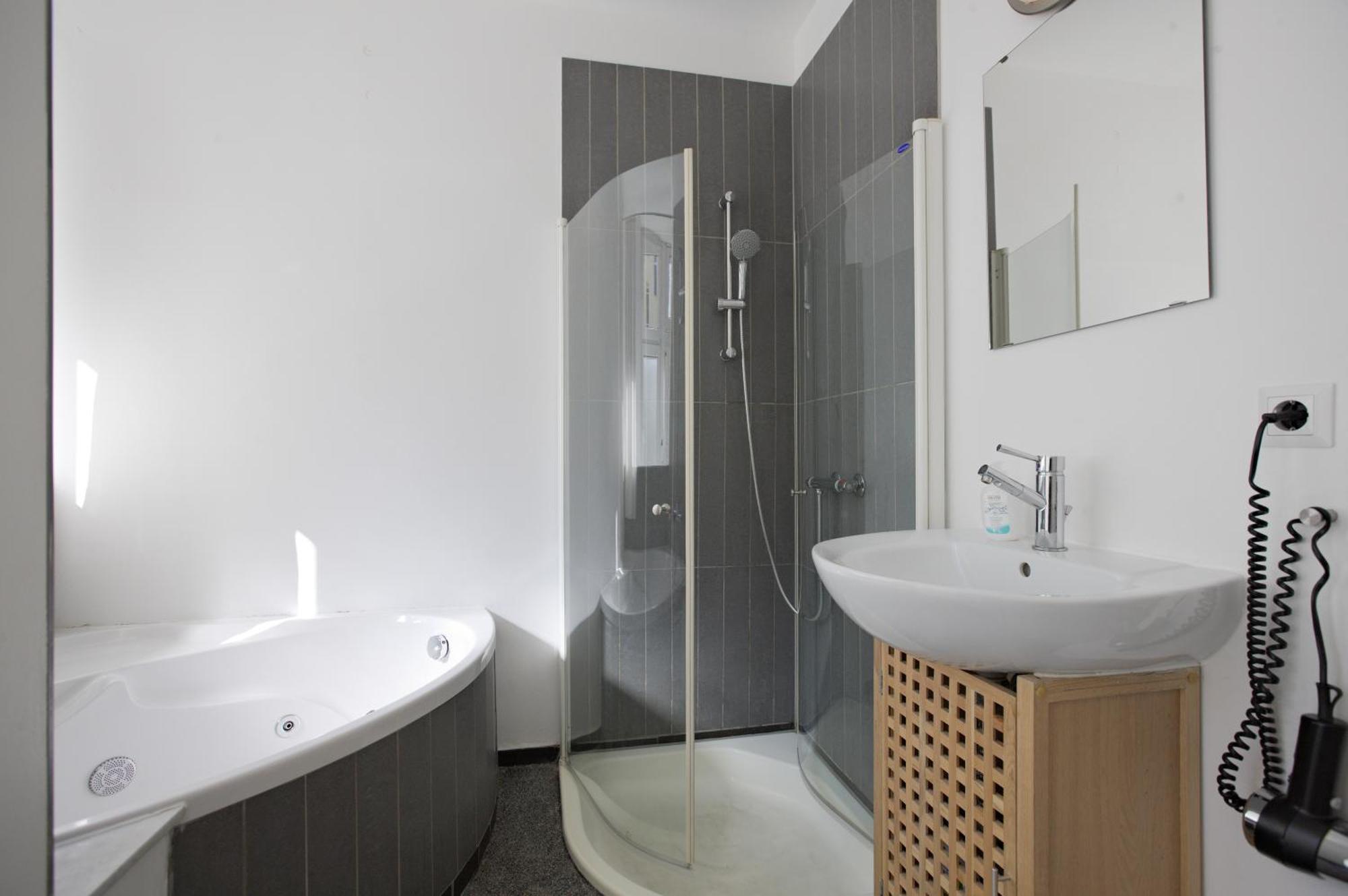 Elegante Altbauwohnung Berlin Eksteriør billede